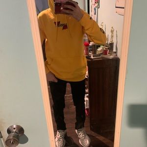 Meet your Posher, Bobby